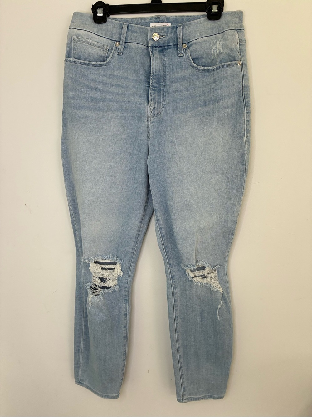 Good American High Rise Distressed Skinny Jeans Light Wash
14